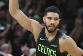 NBA常规赛塔图姆压哨三分绝杀 珀尔特尔35+12 绿军加时险胜猛龙